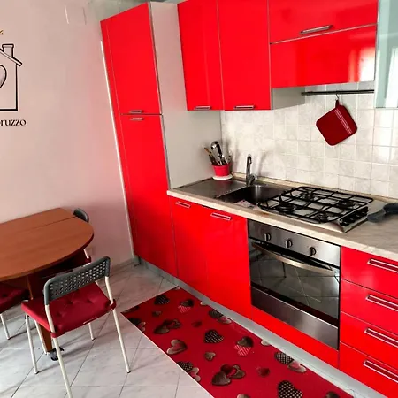 アパート La Vicenna スカンノ